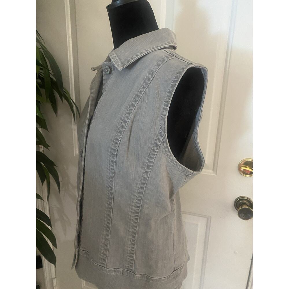 Chico's Platinum Vest Women's 1 Gray Denim Button Up Casual Wear Comfort Chic - Picture 3 of 5